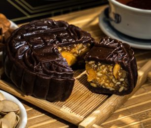 Tròn vị với bánh trung thu nhân thập cẩm