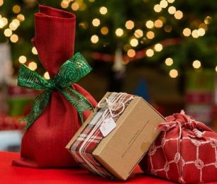 Tặng quà giáng sinh cho bạn bè sao cho độc đáo và ấn tượng nhất